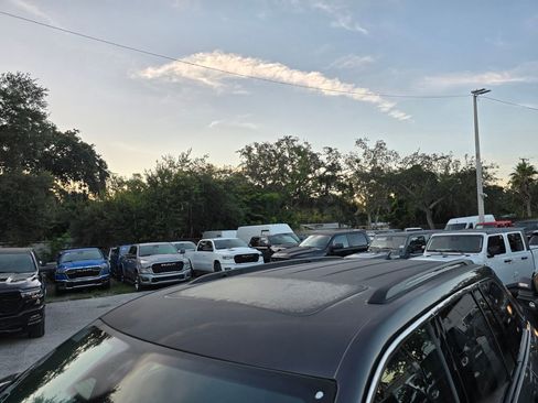 New 2025 Jeep Grand Cherokee Laredo X w/ Luxury Tech Group I image 10