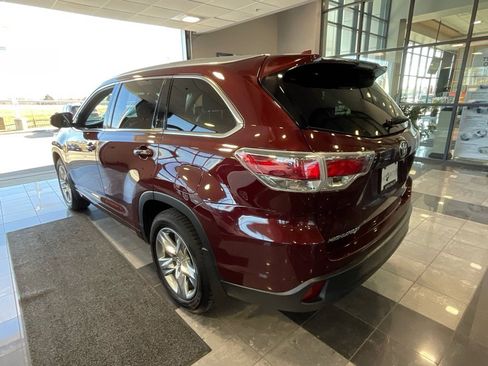 Used 2015 Toyota Highlander Limited Platinum image 5