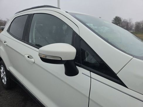Used 2019 Ford EcoSport SE w/ SE Convenience Package image 5