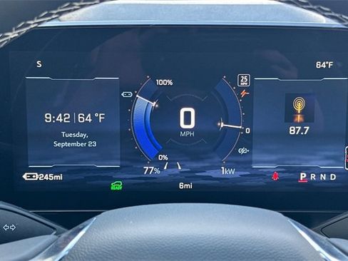 New 2026 Chevrolet Equinox EV LT image 32