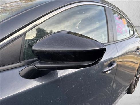 Used 2023 MAZDA MAZDA3 s image 15