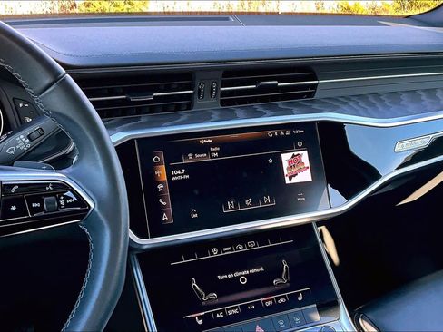 Used 2024 Audi A6 Premium Plus image 6