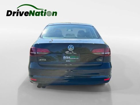 Used 2017 Volkswagen Jetta S image 6