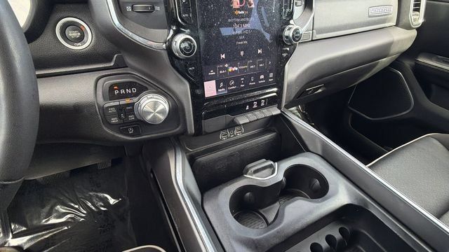 Used 2025 RAM 1500 Laramie AWD/4WD image 14