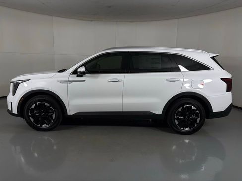New 2026 Kia Sorento S w/ S Panoramic Sunroof Package image 7