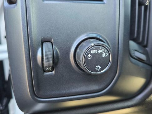 Used 2018 GMC Sierra 1500 2WD Regular Cab image 20