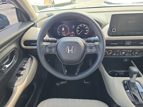 Certified 2025 Honda HR-V LX image 10