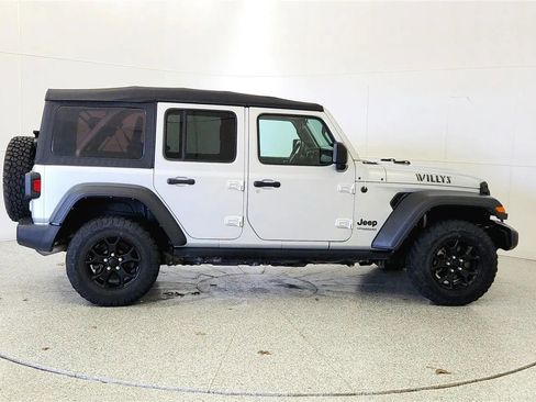 Used 2022 Jeep Wrangler Unlimited Sport image 8