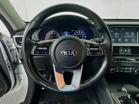 Used 2020 Kia Optima S image 13
