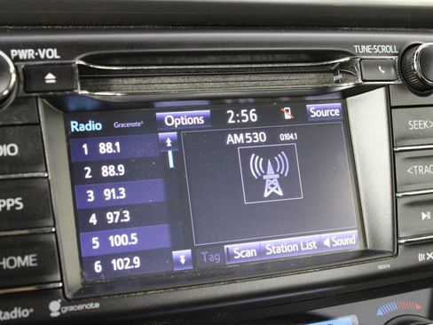 Used 2017 Toyota RAV4 XLE image 31