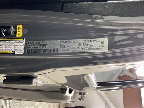 Used 2021 Jeep Wrangler Unlimited Sahara image 30