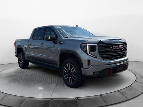 Used 2025 GMC Sierra 1500 AT4 w/ Technology Package AWD/4WD image 4