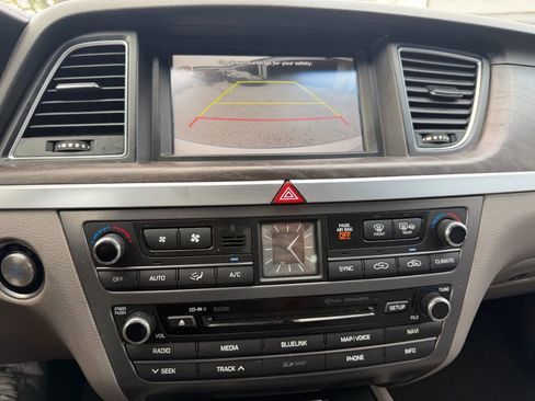 Used 2015 Hyundai Genesis 5.0 image 27