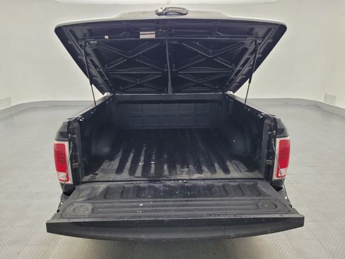 Used 2017 RAM 1500 Limited image 29