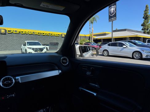 Used 2020 Mercedes-Benz GLB 250 4MATIC image 22