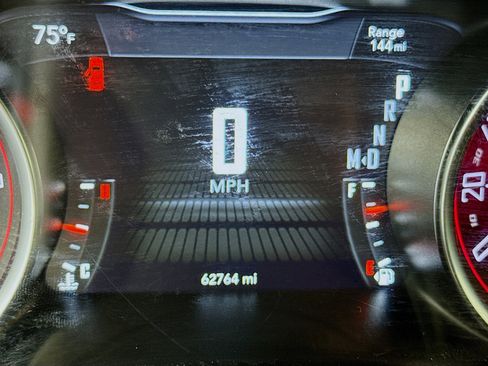 Used 2023 Dodge Challenger SXT image 16