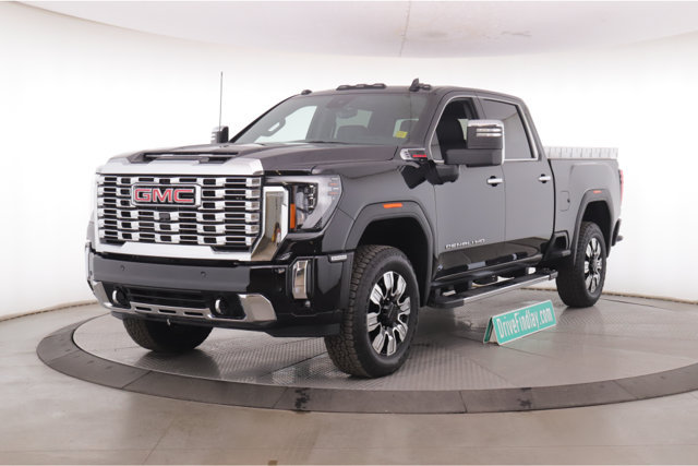 Used 2026 GMC Sierra 2500 Denali w/ Technology Package AWD/4WD image 10