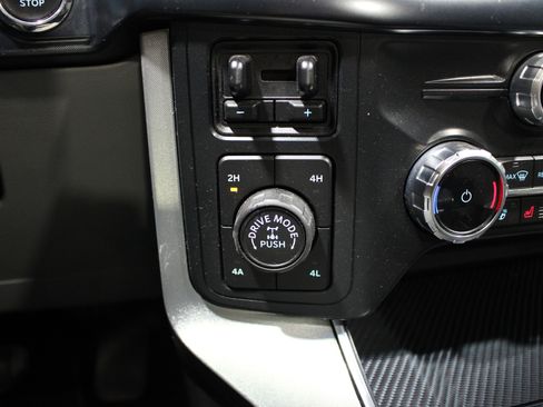 Used 2022 Ford F150 Limited AWD/4WD image 19