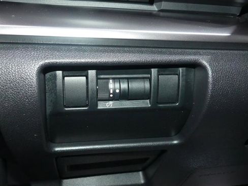 Used 2024 Subaru Impreza 2.0i image 28