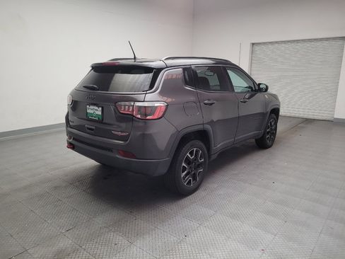 Used 2019 Jeep Compass Trailhawk image 9