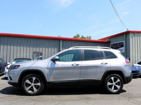 Used 2020 Jeep Cherokee Limited image 4