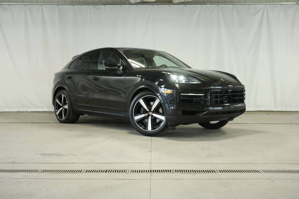 Certified 2026 Porsche Cayenne Coupe AWD/4WD image 9