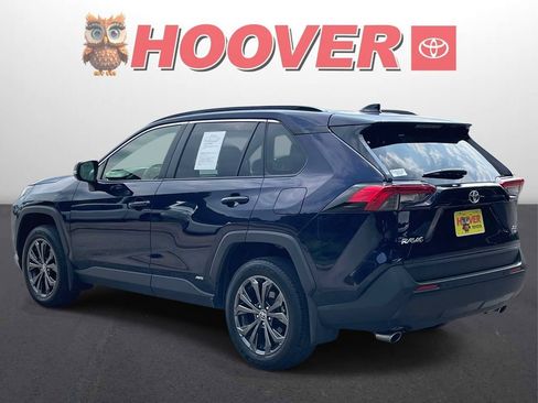 Used 2025 Toyota RAV4 XLE Premium w/ Weather Package AWD/4WD image 5