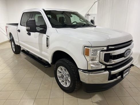 Used 2020 Ford F250 XLT image 6