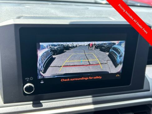 Used 2025 Toyota 4Runner SR5 AWD/4WD image 13