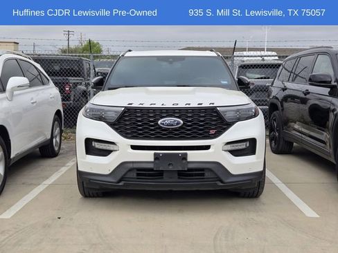 Used 2020 Ford Explorer ST w/ ST Street Pack image 2