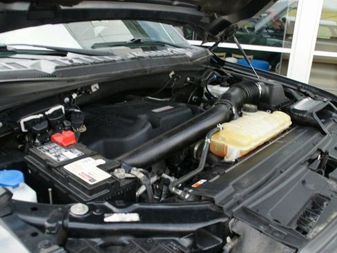 Used 2018 Ford F150 Raptor w/ Equipment Group 801A Mid image 13