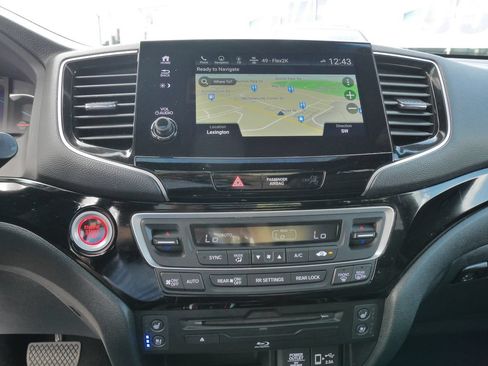 Used 2022 Honda Pilot Black Edition image 33