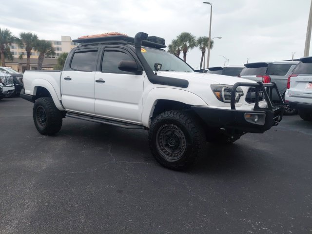 Used 2014 Toyota Tacoma 4x4 Double Cab w/ TRD Off-Road Package image 2