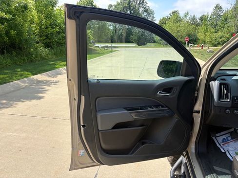 Certified 2022 Chevrolet Colorado Z71 AWD/4WD image 13