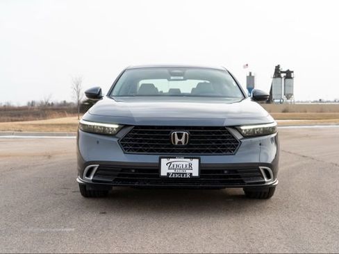 New 2026 Honda Accord Touring image 2
