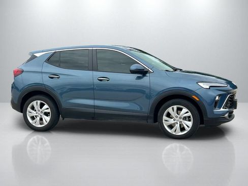 Used 2025 Buick Encore GX Preferred w/ Advanced Technology Package FWD image 4