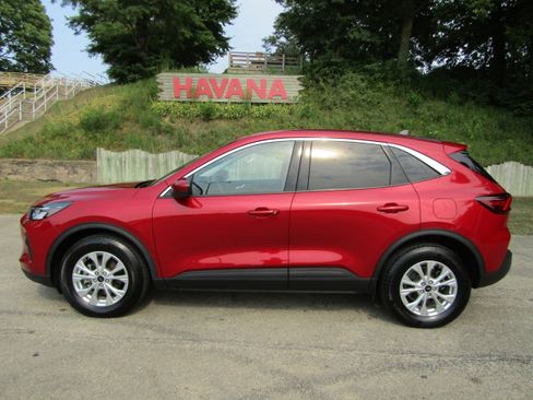 Used 2023 Ford Escape Active w/ Tech Pack #2 AWD/4WD image 1