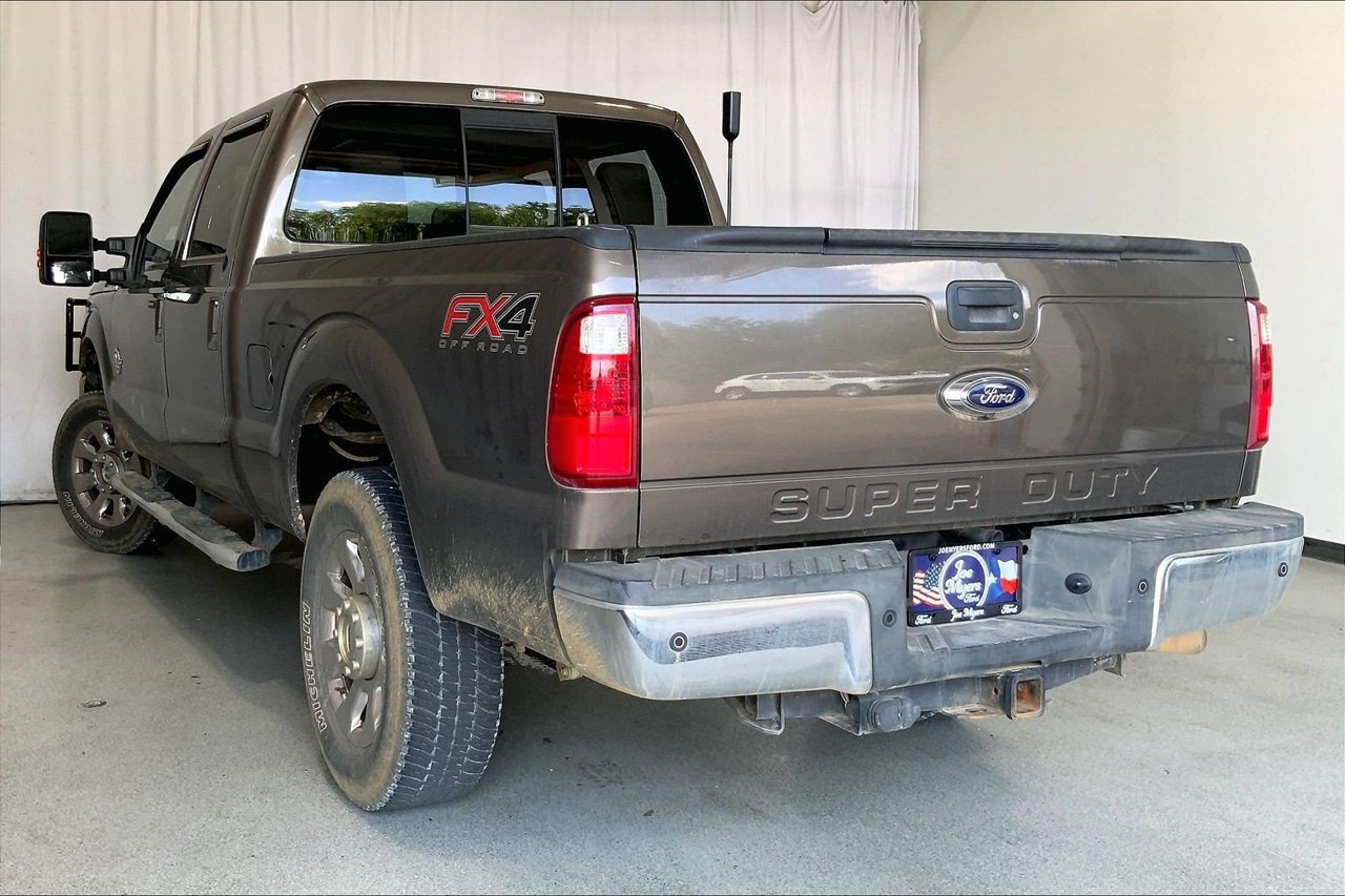 Used 2016 Ford F250 Lariat w/ Lariat Interior Package AWD/4WD image 5