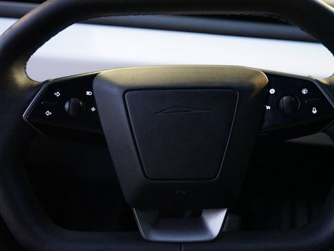 Used 2024 Tesla Cybertruck AWD Crew Cab image 15