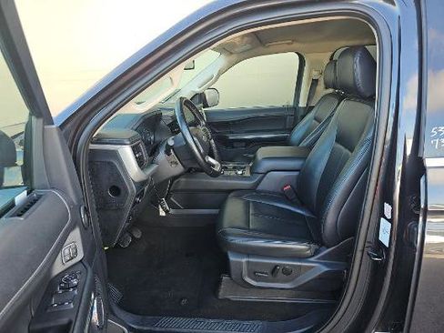 Used 2024 Ford Expedition Max XLT image 22