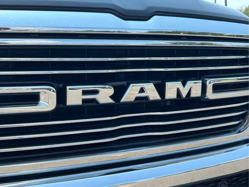 Used 2020 RAM 1500 Laramie AWD/4WD image 33
