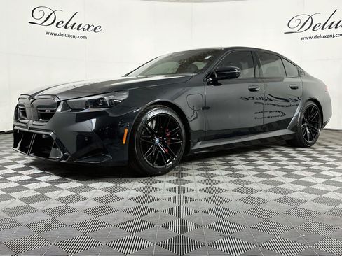 Used 2025 BMW M5 w/ Executive Package AWD/4WD image 3