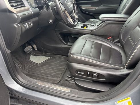 Used 2020 GMC Acadia Denali image 29