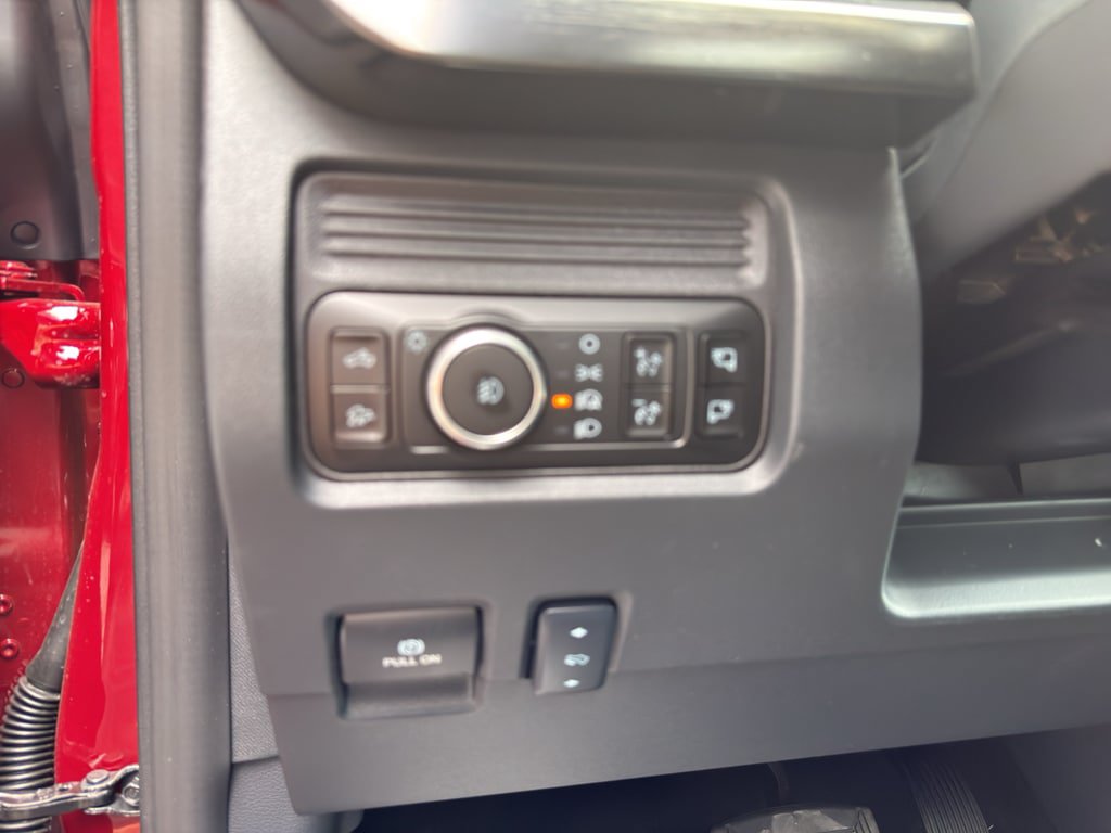New 2026 Ford F350 Lariat w/ Tremor Off-Road Package AWD/4WD image 17