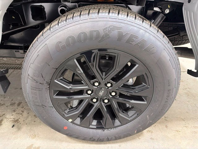 New 2026 Ford F150 Lariat w/ Equipment Group 501A Mid AWD/4WD image 8