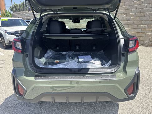 New 2025 Subaru Crosstrek 2.5i Limited w/ Popular Package #3A image 28