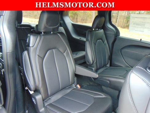 New 2026 Chrysler Pacifica Select FWD image 38