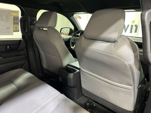 Used 2024 Toyota Tacoma SR5 AWD/4WD image 14