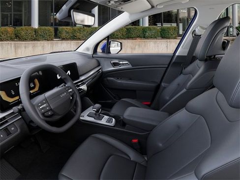 New 2026 Kia Sportage EX image 18