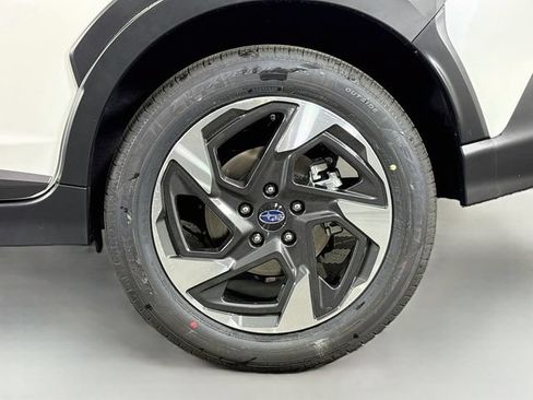 New 2026 Subaru Crosstrek 2.5i Limited w/ Crosstrek Mirror Package AWD/4WD image 31